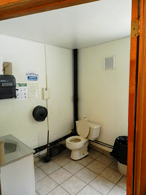 Washroom at Station Hotel